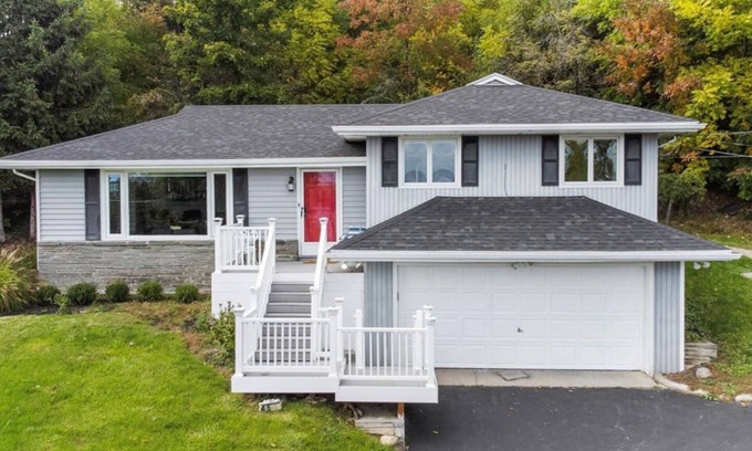 Canandaigua House | FLX Lake Views | Hot Tub | Game Rm | Canandaigua