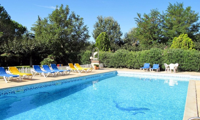 Raphele-les-Arles House | Fontenelle by Interhome