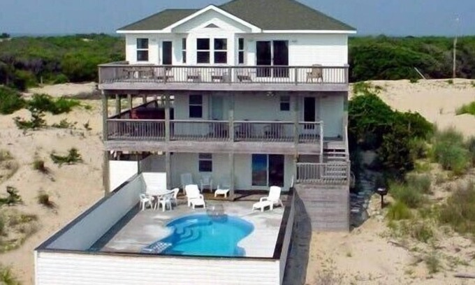 Corolla House | Footprints in the Sand* Pool, Hot tub *EXTRA livng rm & kitchen* Pets Private