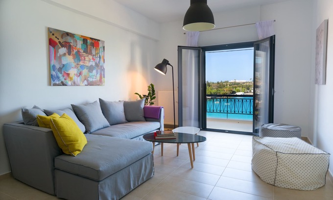 Agios Nikolaos Apartment | Footsteps to the beach!