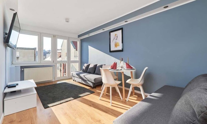 Wroclaw Old Town Apartment | For 6 guests | On Szewska Street, by Market Square