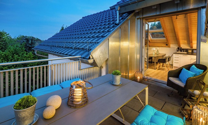 Bensheim Apartment | For the discerning: designer loft & roof balcony for 1-4 people. Near bathing lake