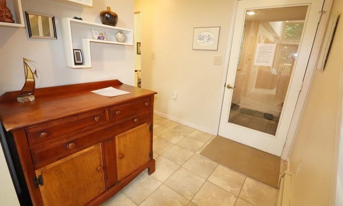 Lincoln House | Forest Ridge 4 Bedroom Townhome minutes to Loon!