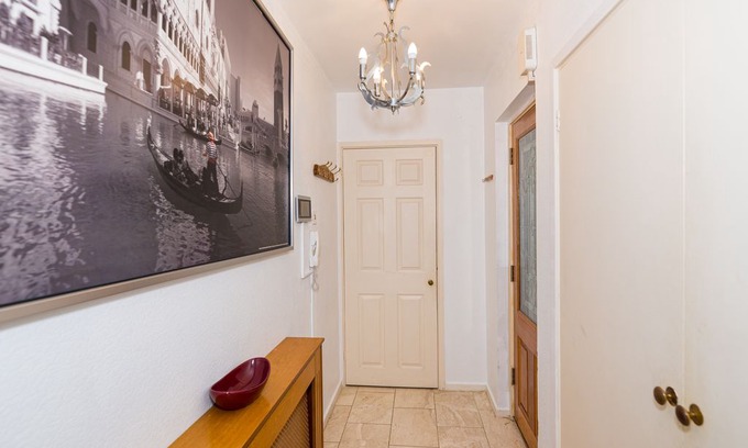 High Barnet Apartment | Forest View Bright Spacious apartment
