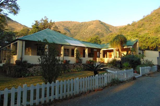 Umjindi House | Fountain Baths Guest Cottages