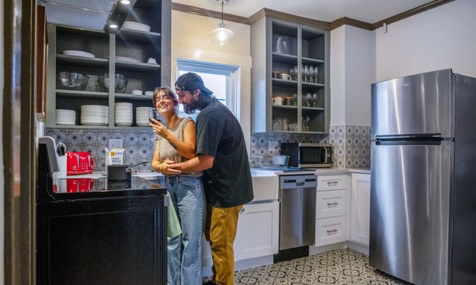 Bellingham Apartment | Fountain Suite in the Fountain District of Bellingham