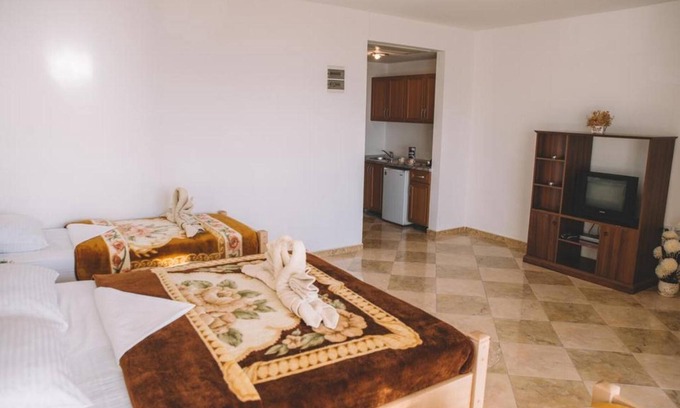 Ulcinj House | Four bedded studio with kitchen and private sea view balcony