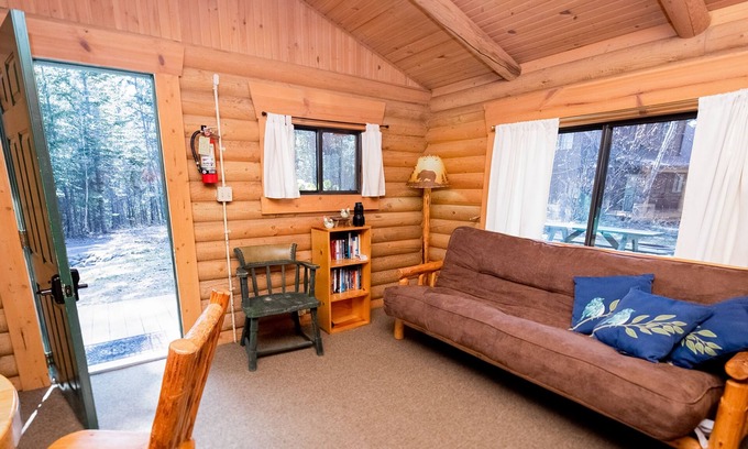 Bigfork Cabin | Four neighboring log cabins near Flathead Lake & Glacier, great for groups