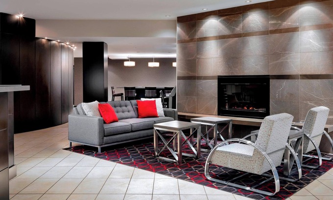 Mississauga Hotel | Four Points by Sheraton Mississauga Meadowvale