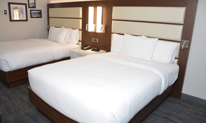 Westover Hotel | Four Points by Sheraton Fayetteville Fort Bragg