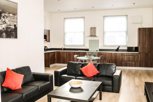 Hull Old Town Apartment | Four Princes Dock