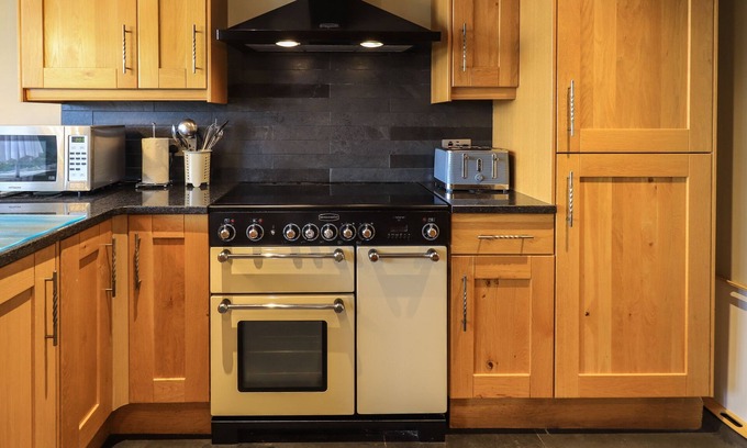 Kendal Cottage | Foxdene Cottage