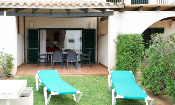 El Perello House | FOXGLOVE LES OLIVERES