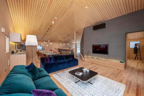Niseko Villa | Foxwood B by H2 Life