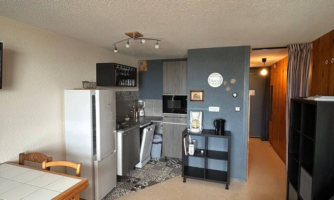 Besse-et-Saint-Anastaise Apartment | Central Studio in Super Besse, Near Slopes and Amenities