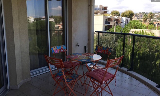 Cros-de-Cagnes Apartment | Luxury Côte d'Azur seafront terrace swimming pool a Unique Experience of Relax.