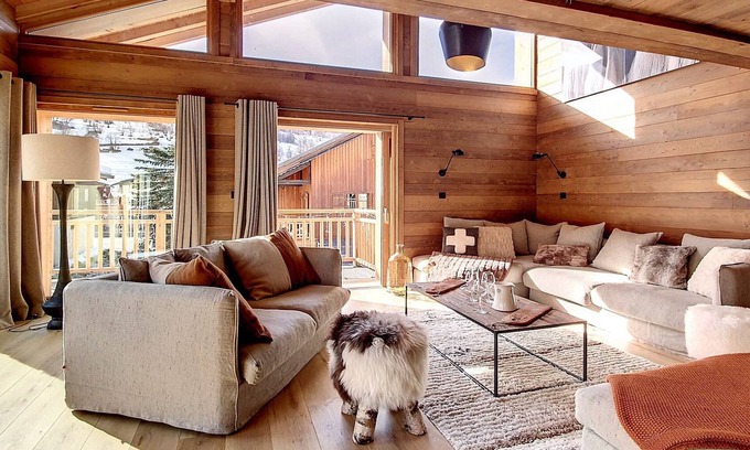 Le Bettaix Ski Chalet | Luxury chalet with sauna and jacuzzi, 200m from the slopes