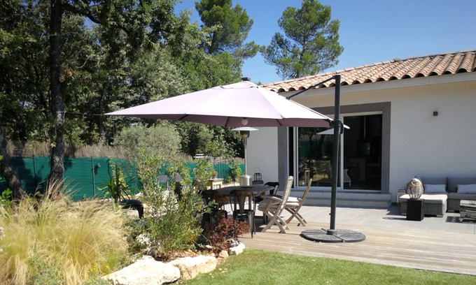 Saint-Maximin-la-Sainte-Baume House | small contemporary house full of charm