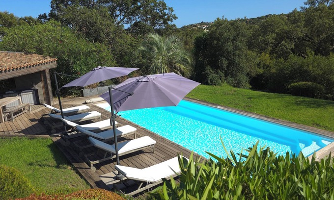 Tighine Villa | Air-conditioned villa for 10 people, heated pool, 5 minutes from the beach