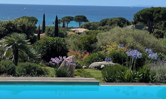 Cirendinu Villa | Luxury villa in private estate with sea view and beach access 150 metres away