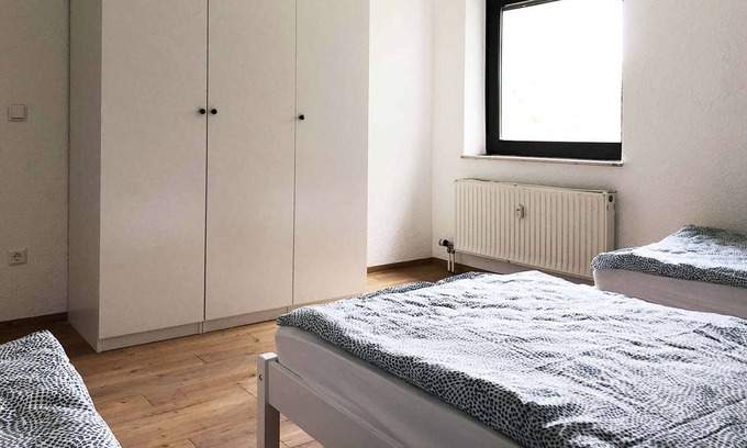 Egelsbach Apartment | Fr04 Ferienwohnung mit Sat-tv, Küche & Wlan