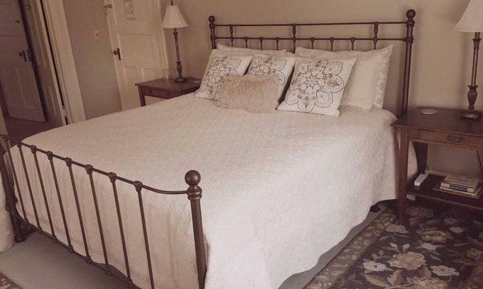 Saranac Lake Bed & Breakfast | Franklin Manor - King and Queen Adjoining Rooms
