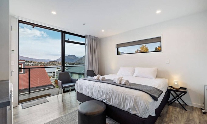 Queenstown House | Frankton Breeze 1 | Studio Unit