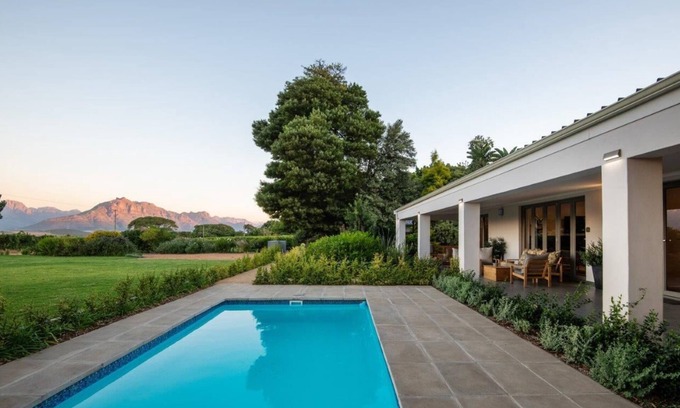 Stellenbosch Other | Fransmanshuijs - Luxurious villa on working farm