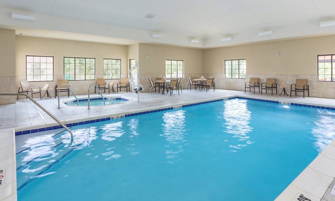 Canton Condo | Free Breakfast Buffet. Pool & Hot Tub Access. Great Location!