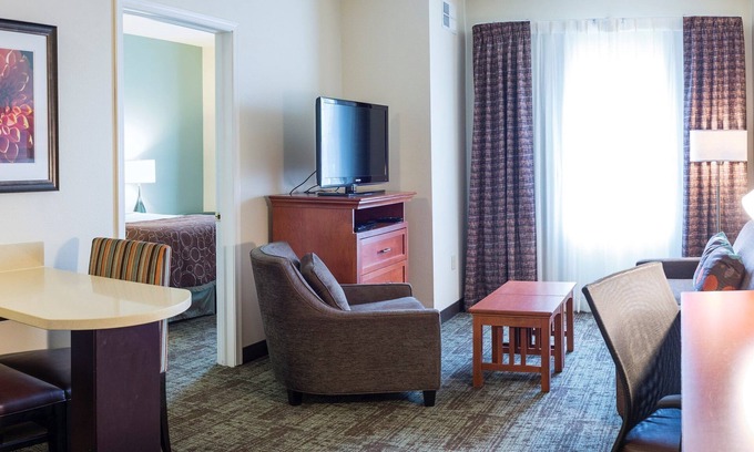 Fargo Condo | Free Breakfast. Close to North Dakota State University.