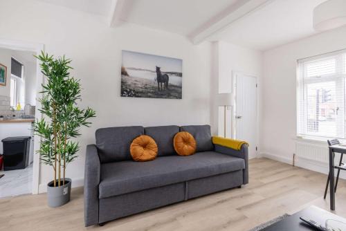 Newcastle-upon-Tyne House | Free Parking - 4 Bedroom House