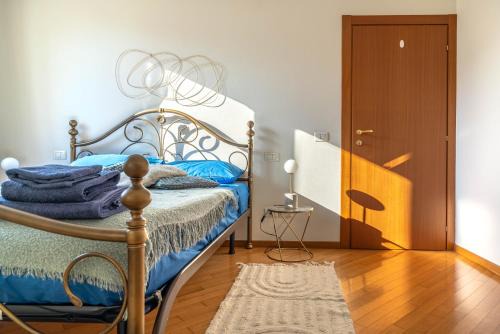 Trento Old Town Apartment | FREE PARKING-HISTORICAL LUXURY PALACE- CITY VIEW-Free Wifi&Pet Friendly