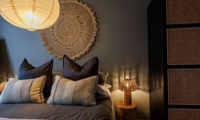 South Fremantle Apartment | Fremantle Beach Pad - ocean front, cafes, bars