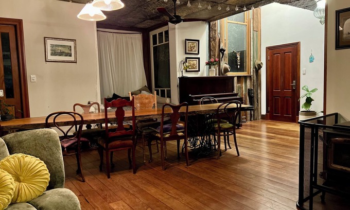 White Gum Valley House | Fremantle Sabbatical Retreat ~ Bespoke Home avail 1st Jan 2026, 5 mins to Beach