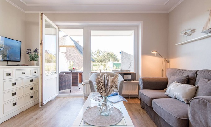 Westerland Apartment | Fresh. Dunes. The sound of the sea. - House Norderstraße
