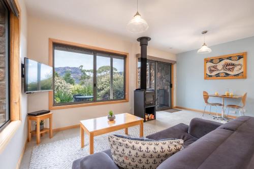 Coles Bay Apartment | Freycinet Stone Studio 6 - Mica