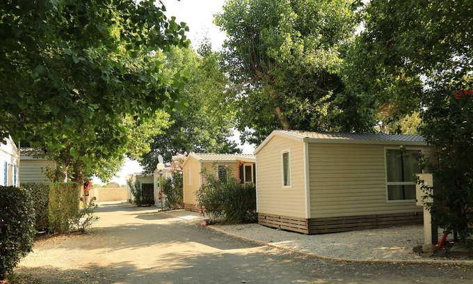 Le Grau-dʼAgde Cottage | Friendly campsite near the popular seaside resort of Le Cap d'Agde