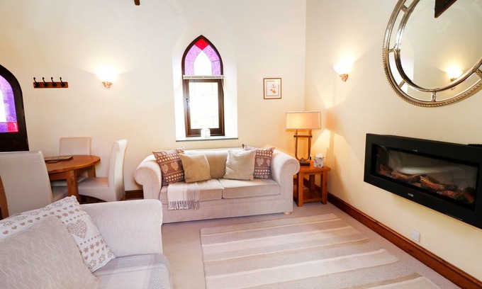 Callington Cabin | Frogwell Chapel, CALLINGTON