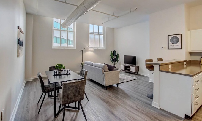 Mile Square Apartment | Frontdesk | 2 BR Apt by Kurt Vonnegut Library