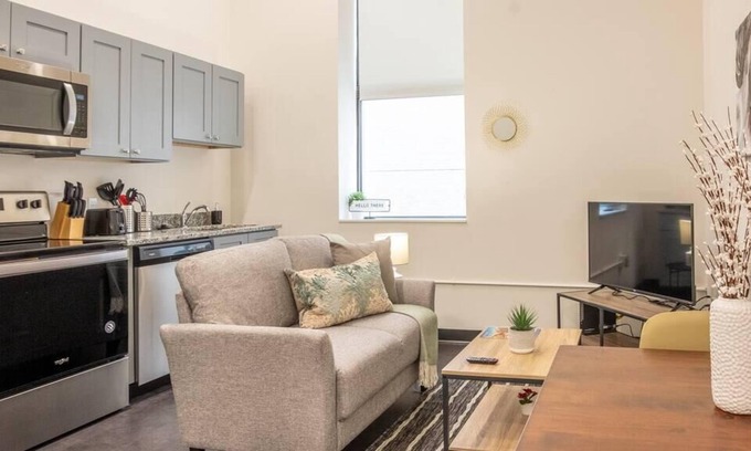 Cultural District Apartment | Frontdesk | Cozy Studio Apt in Cultural District