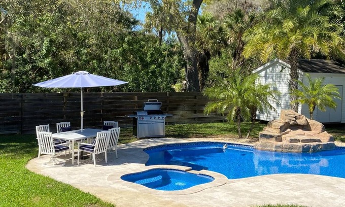LaBelle House | Ft. Myers-Labelle-Okeechobee Clewiston WiFi Pool Vacation Home.