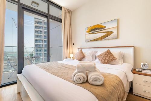 Abu Dhabi Apartment | Full Cleveland & Pool View - 5 min walk from ADGM & Galleria - Big Balcony - Corner Unit - Heart of Maryah Island