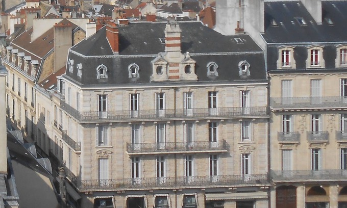 Old Town Apartment | Full historic center of old Dijon