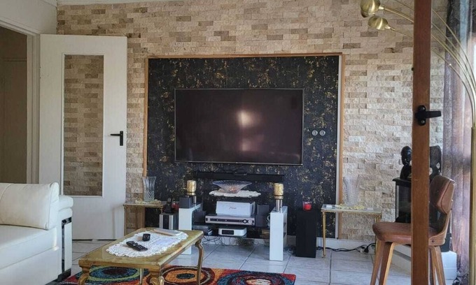 Joigny Apartment | FULL STANDING APARTMENT Mon Nid d'Or Joigny BOURGOGNE FRANCHE COMTÉ
