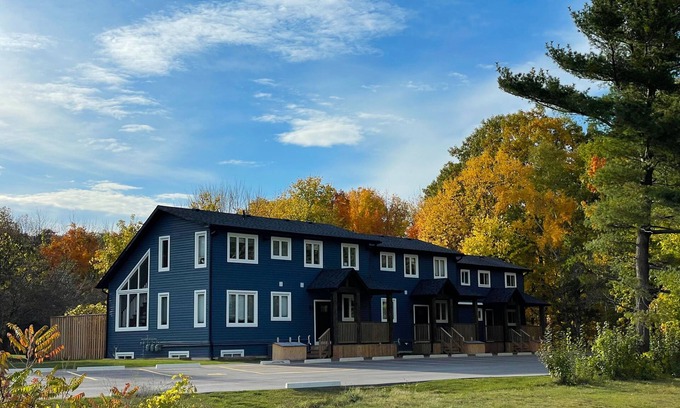 The Blue Mountains Ski Chalet | Full triplex near lake & ski lifts with 3 hot tubs, fireplaces, & central AC