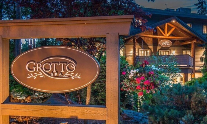Regional District of Nanaimo Cabin | Fully-equipped near Rathtrevor Beach!