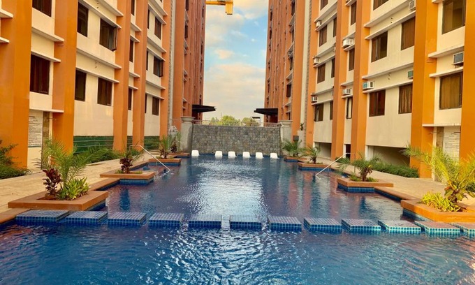 San Dionisio Apartment | Fully-Furnished Penthouse Condo Unit