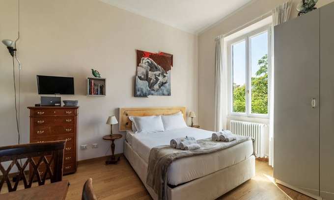 Trastevere Apartment | Fully outfitted pied-à-terre in cozy Trastevere - Wifi, Heating, A/C