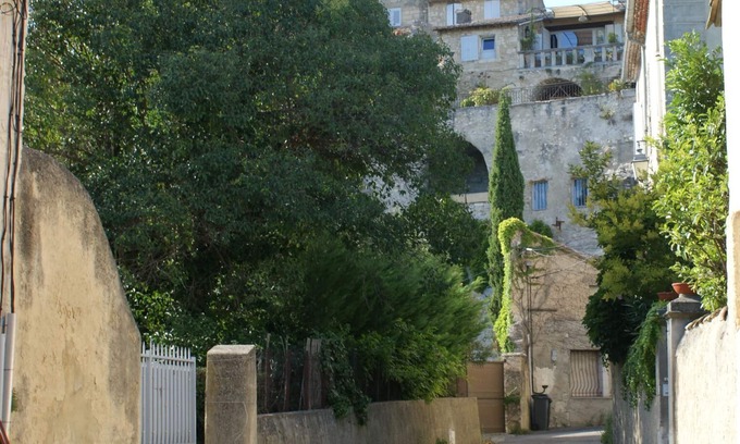 Villeneuve-les-Avignon House | Fully refurbished duplex in the city center for 2 to 4 people