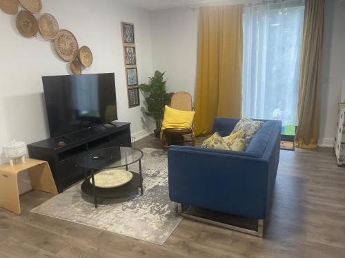 Durham Region Apartment | Fully self-contained walkout basement - 1 bedroom